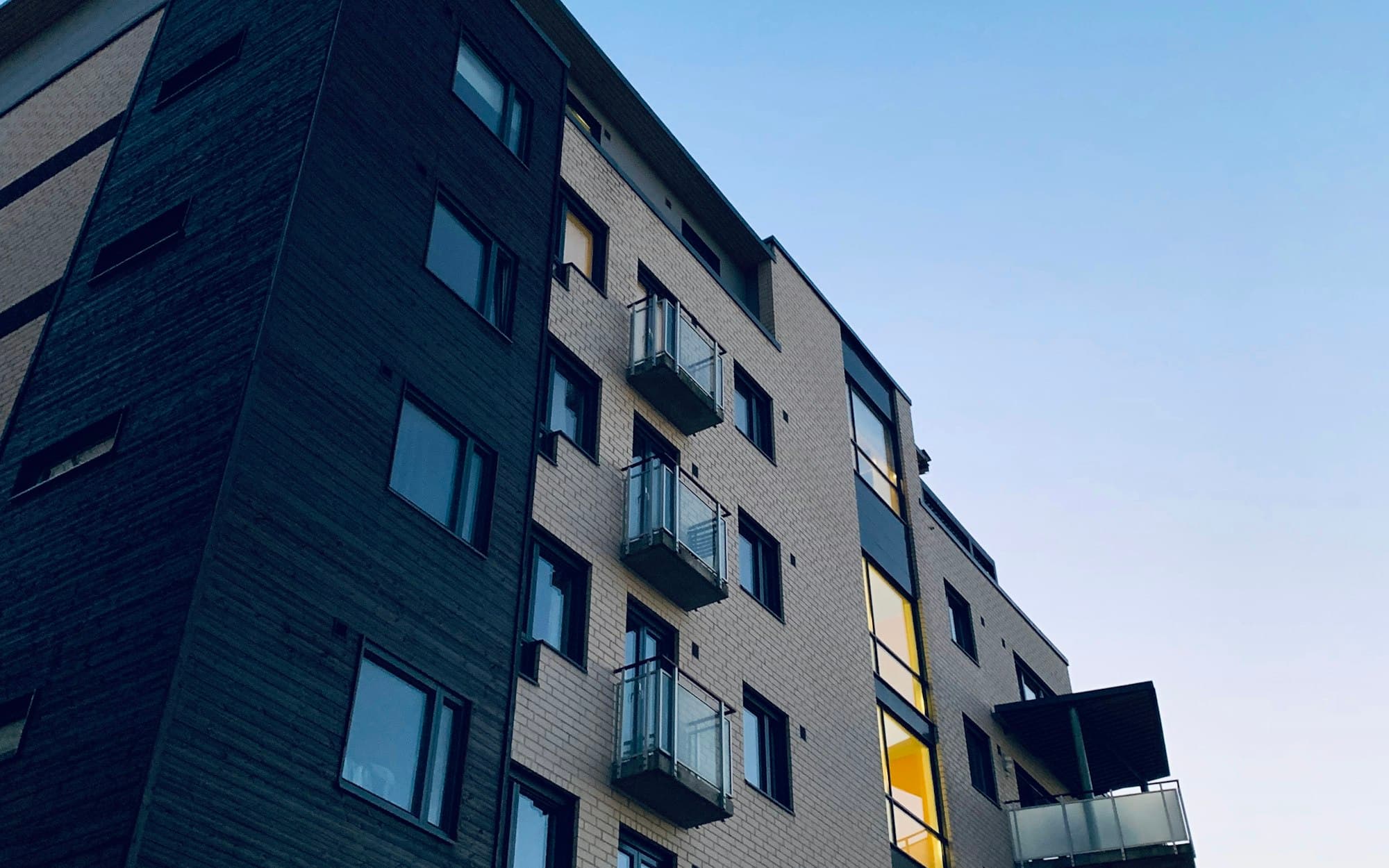 Multifamily loan programs for apartment buildings